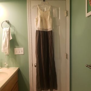 Womans size m dress IZ byer